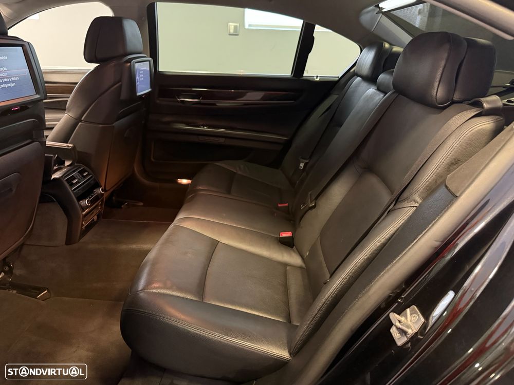 BMW 730 Ld - 25