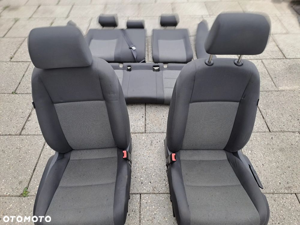 Volkswagen Jetta III 1K2 A5 2005-2010r. komplet grzanych foteli EU - 3
