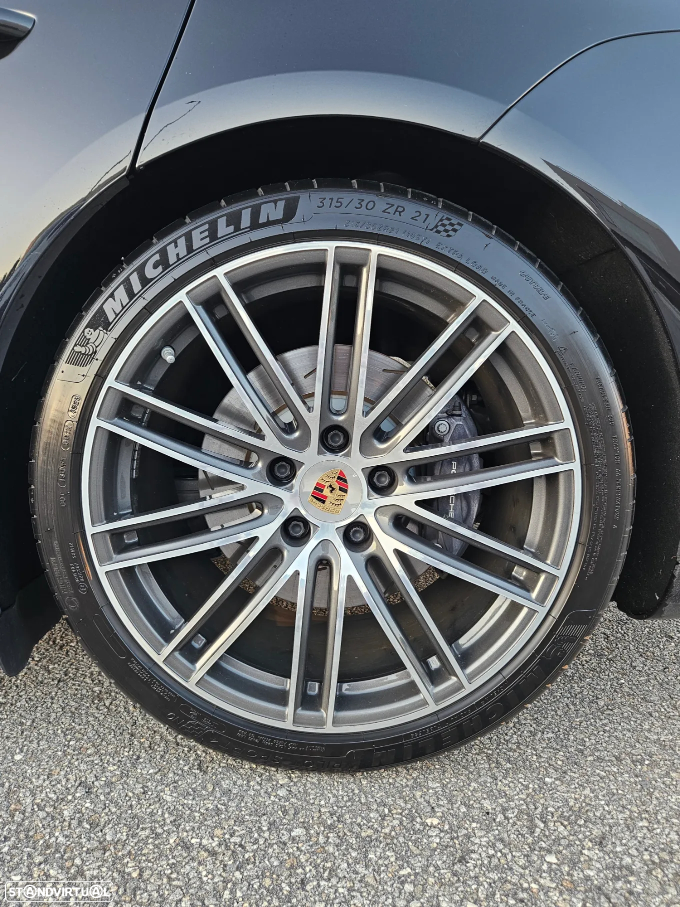 Porsche Panamera 4 E-Hybrid - 8