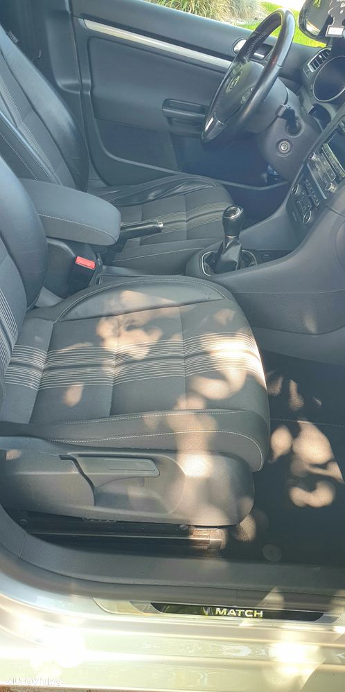 Volkswagen Golf 1.6 TDI DPF MATCH - 16