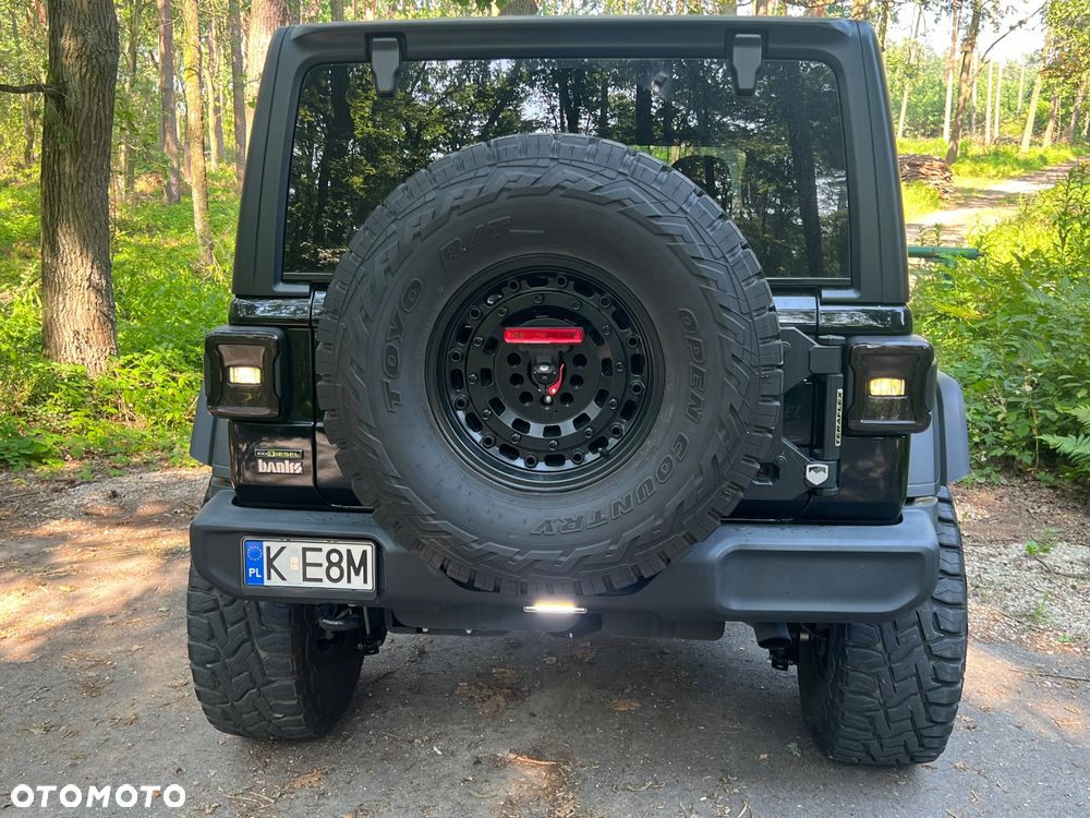 Jeep Wrangler - 35
