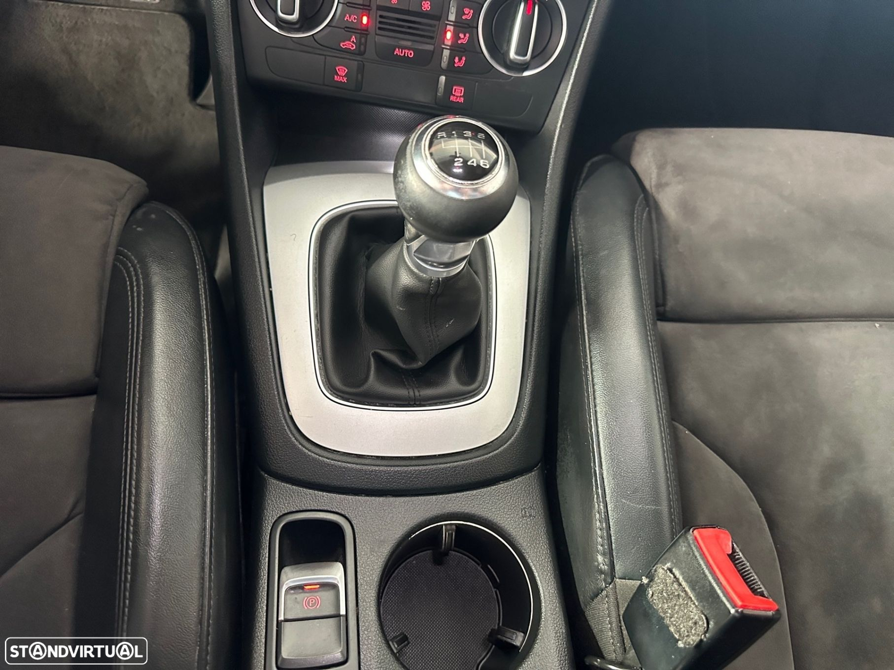 Audi Q3 2.0 TDI S-line - 16