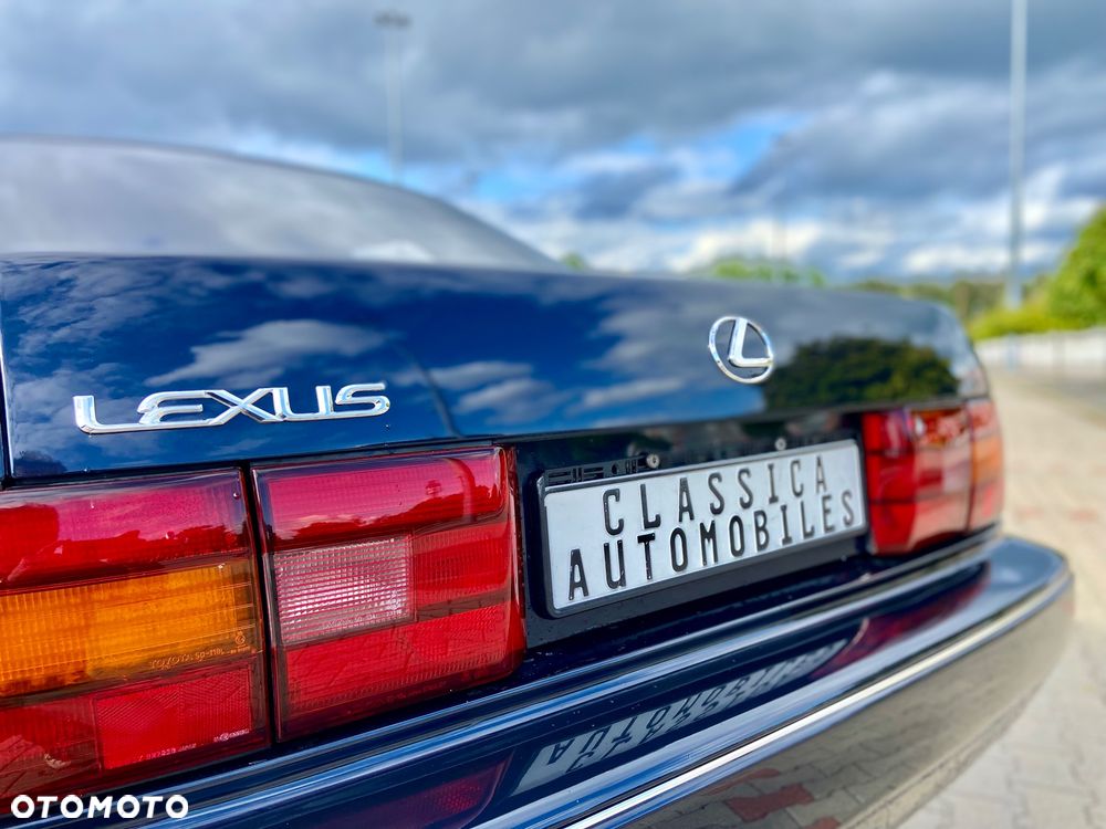 Lexus LS - 4