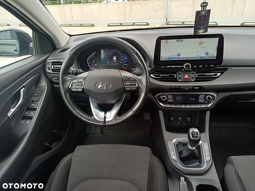 Hyundai i30 1.5 T-GDI 48V-Hybrid EDITION 30+ - 17