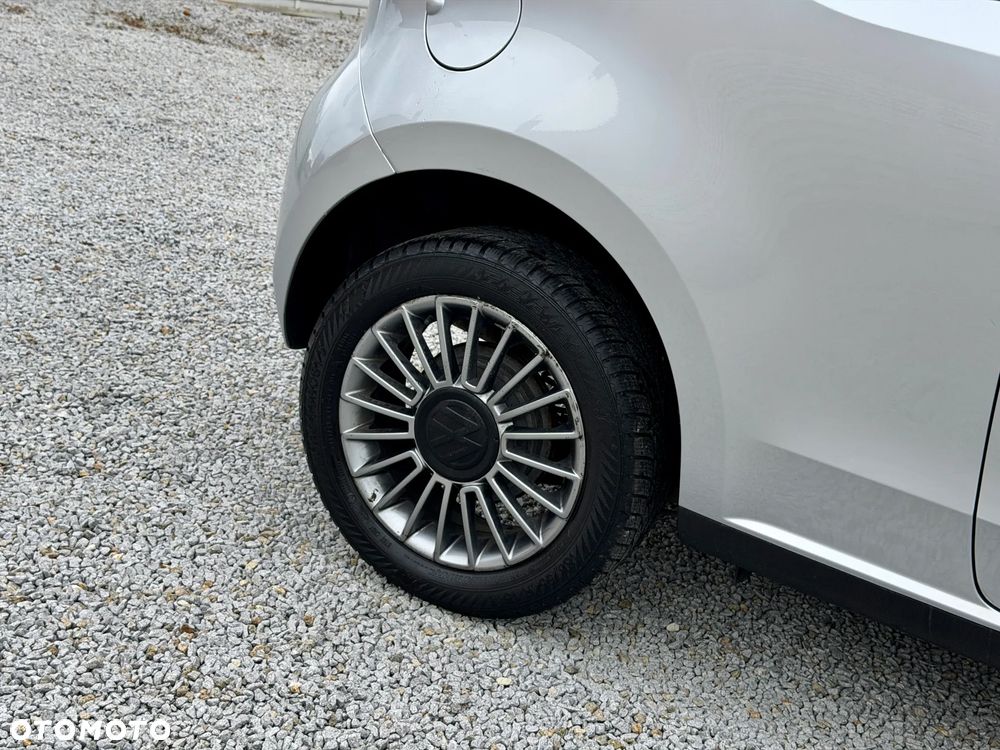 Volkswagen up! 1.0 move - 22
