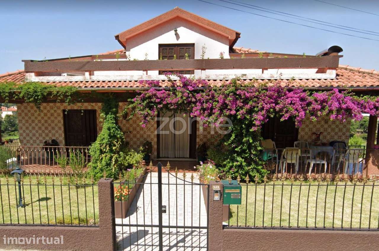 Moradia T4+2 renovada no Bustelo, Oliveira de Azeméis - Grande imagem: 2/60