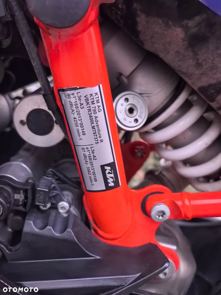 KTM Adventure - 10