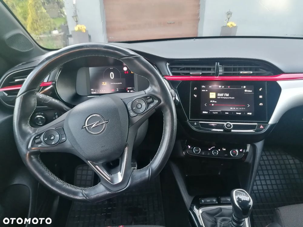 Opel Corsa 1.2 Direct Injection Turbo GS - 9