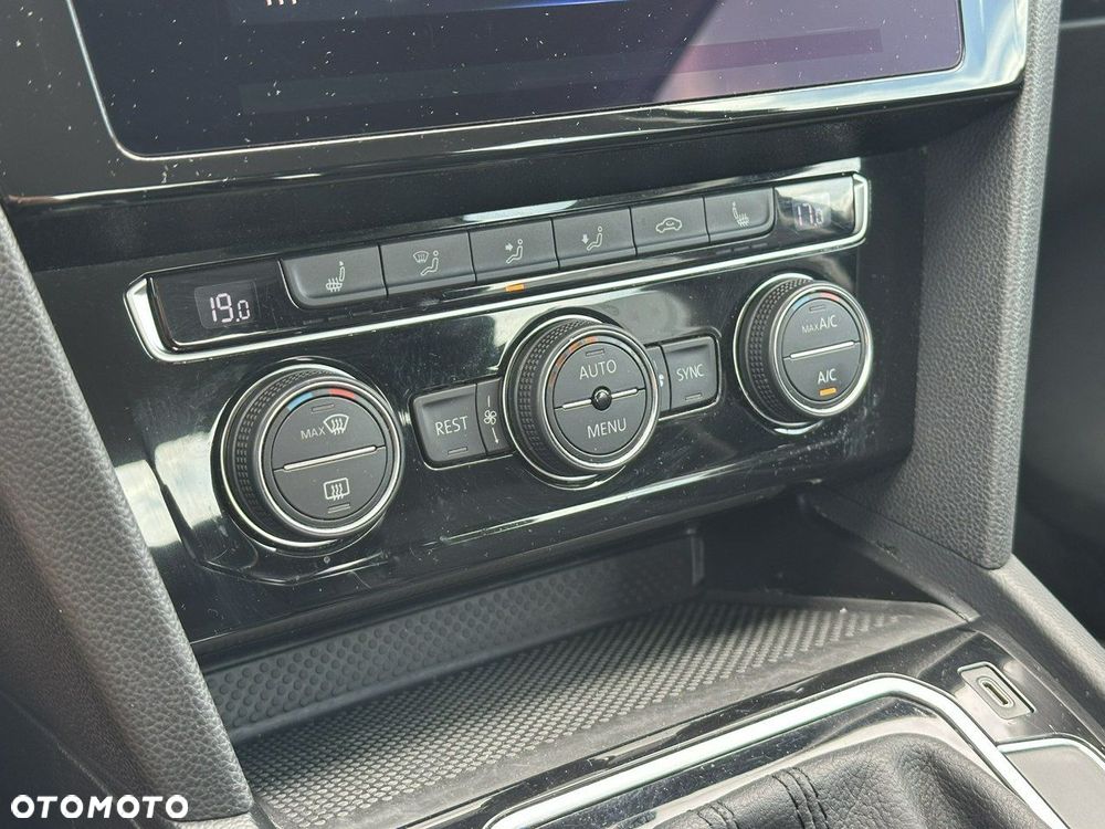 Volkswagen Passat 2.0 TDI EVO Business DSG - 18