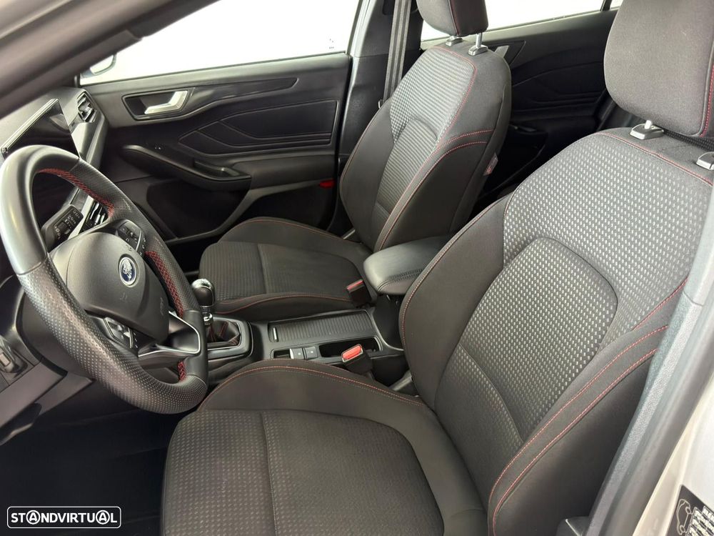 Ford Focus 1.0 EcoBoost ST-Line - 4