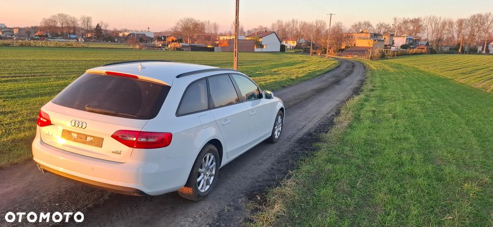 Audi A4 Avant 2.0 TDI Quattro - 30