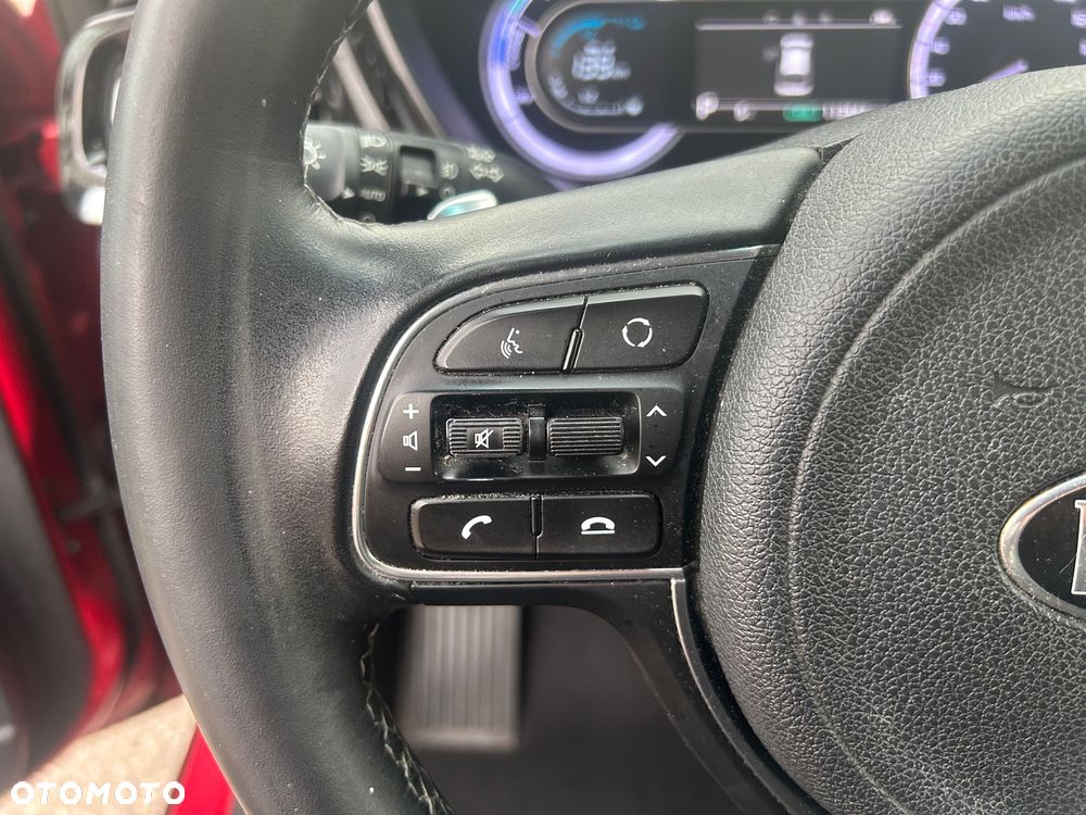 Kia Niro 1.6 GDI Hybrid L Business Line - 30