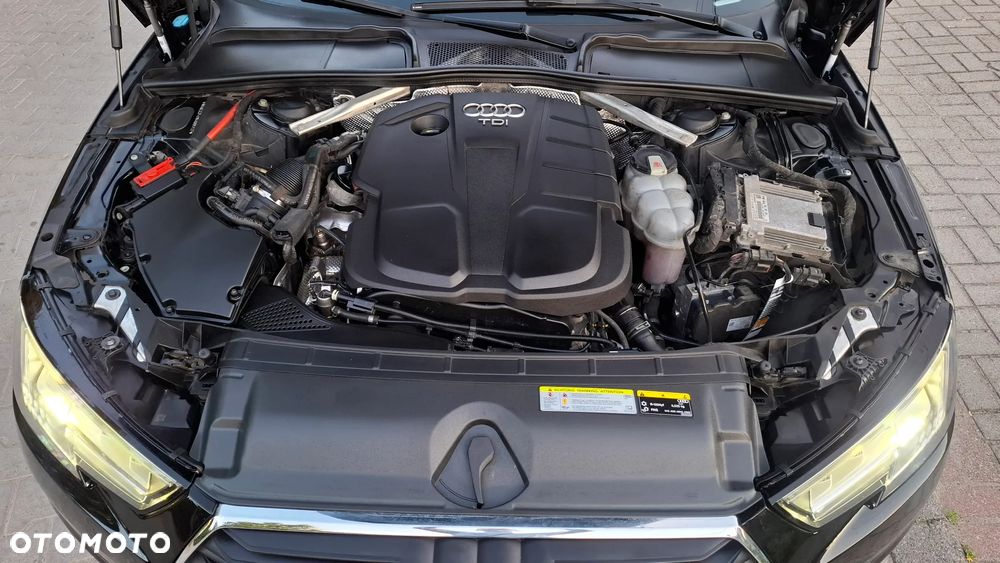 Audi A4 Avant 2.0 TDI S tronic - 25