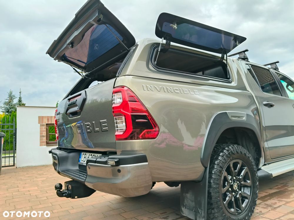Toyota Hilux 2.8 D-4D Double Cab Invincible 4x4 - 1