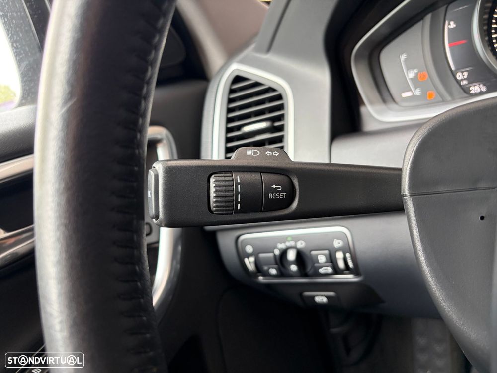 Volvo XC 60 2.0 D4 Dynamic Edition Geartronic - 17