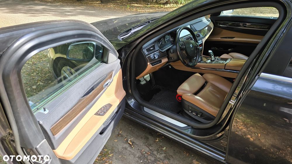 BMW Seria 7 730d - 11