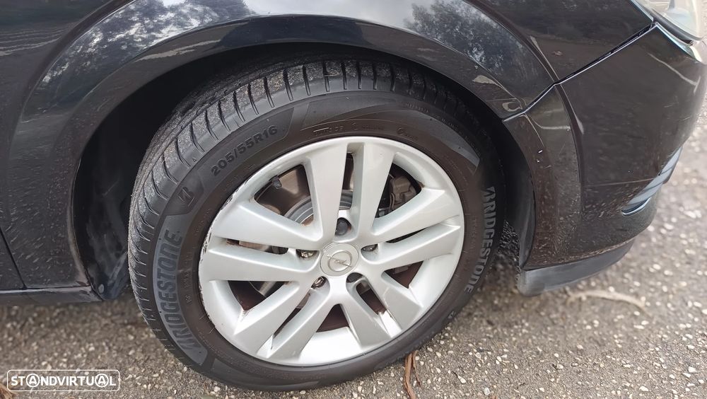 Opel Astra GTC 1.7 CDTI - 12