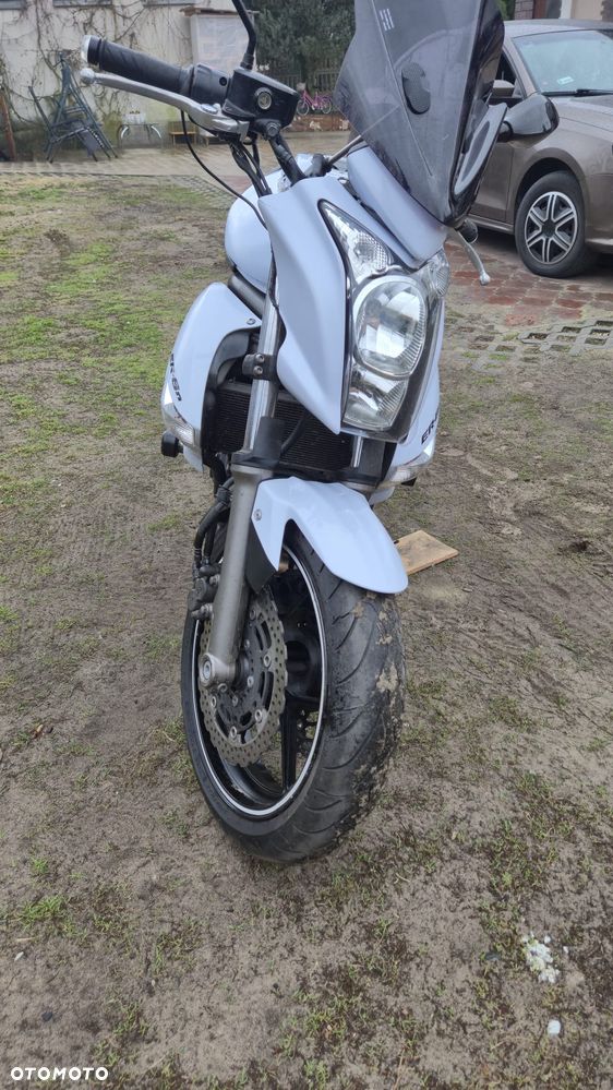 Kawasaki ER - 2