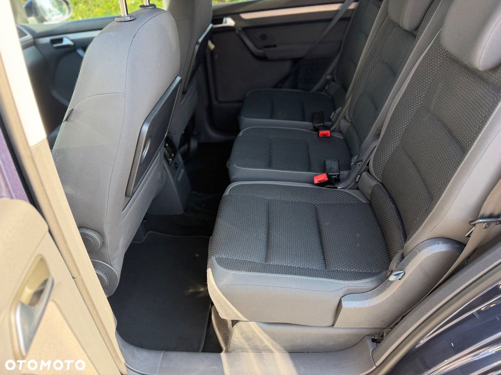 Volkswagen Touran 2.0 TDI DPF Comfortline - 28