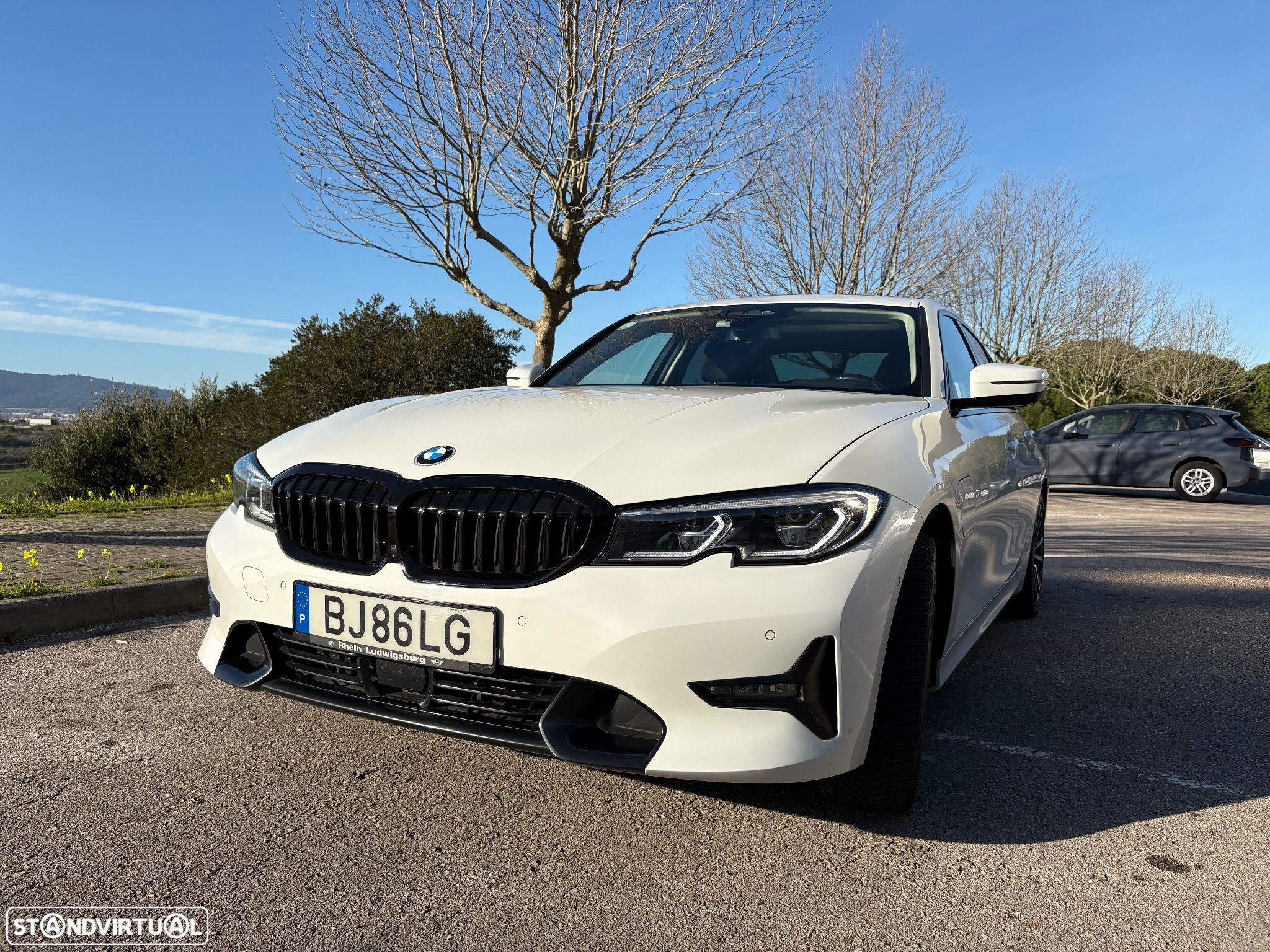BMW 330 e Auto - 1