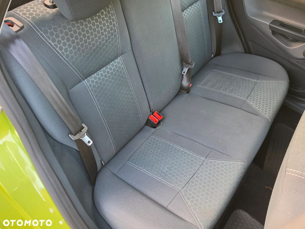 Ford Fiesta 1.25 Titanium - 31