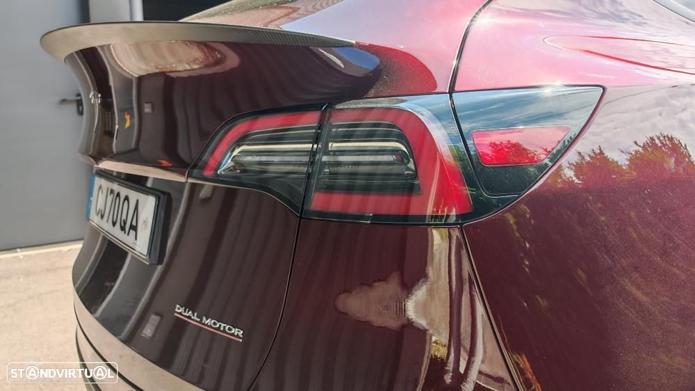 Tesla Model Y Performance Dual Motor AWD - 5