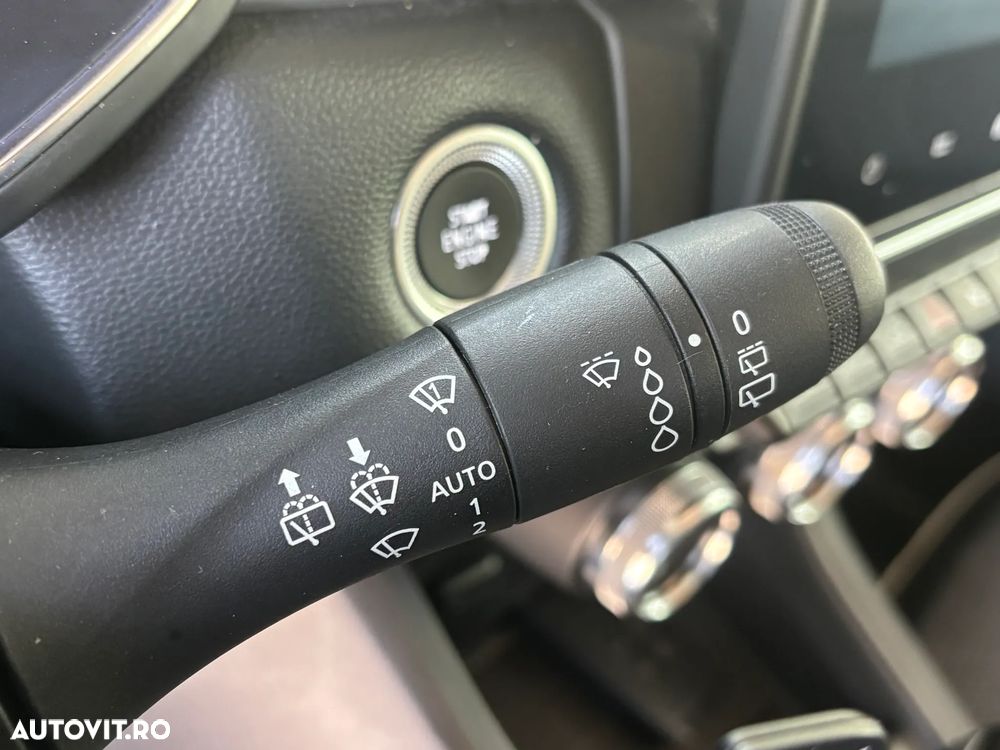 Renault Captur TCe 140 EDC GPF INTENS - 24
