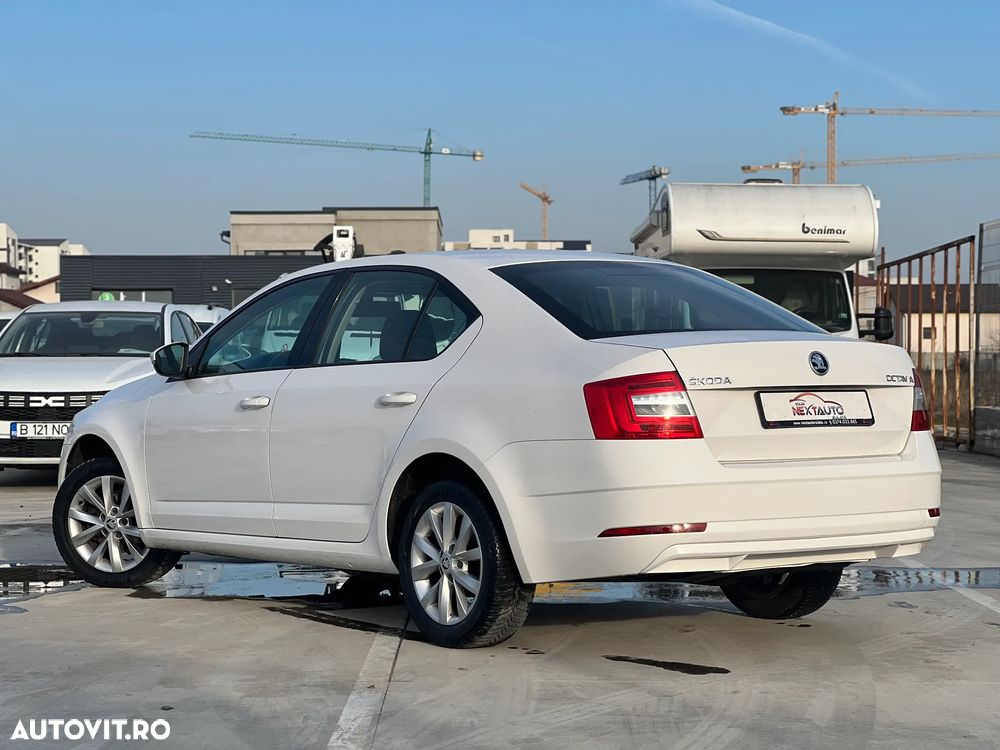 SKODA Octavia 2019 — imagine 4