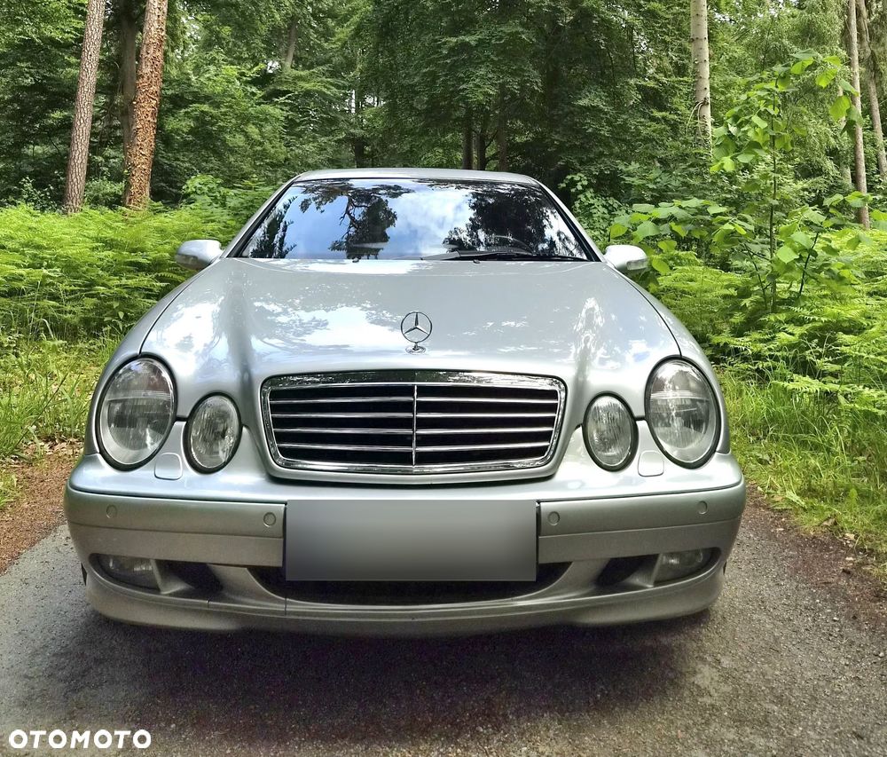 Mercedes-Benz CLK - 32