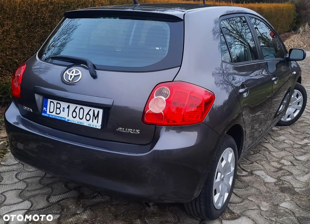Toyota Auris 1.4 VVT-i Sol - 3