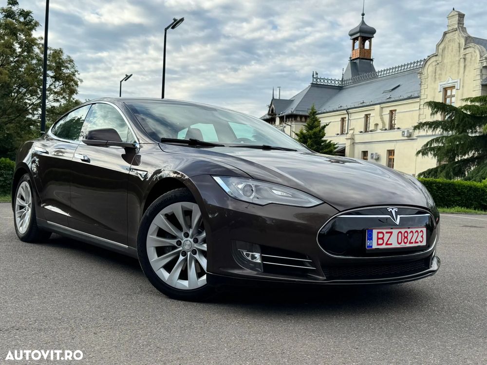 Tesla Model S 85 - 2