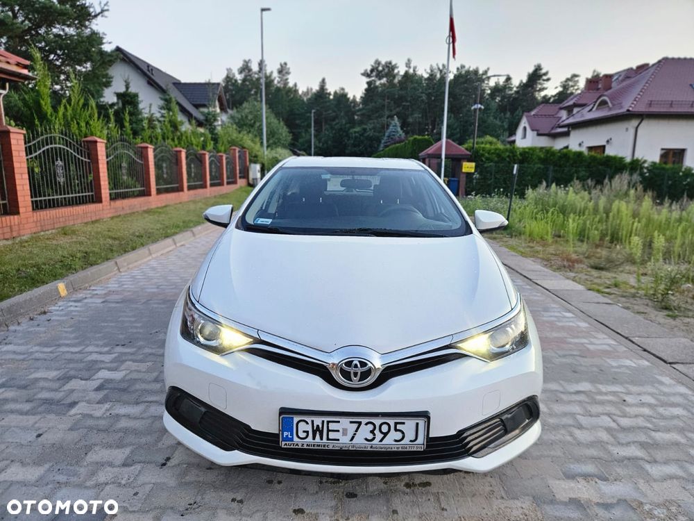 Toyota Auris - 3