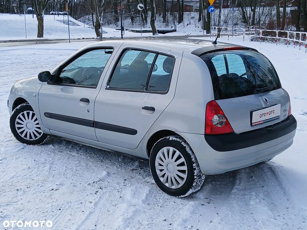 Renault Clio 1.2 16V Confort Dynamique - 4