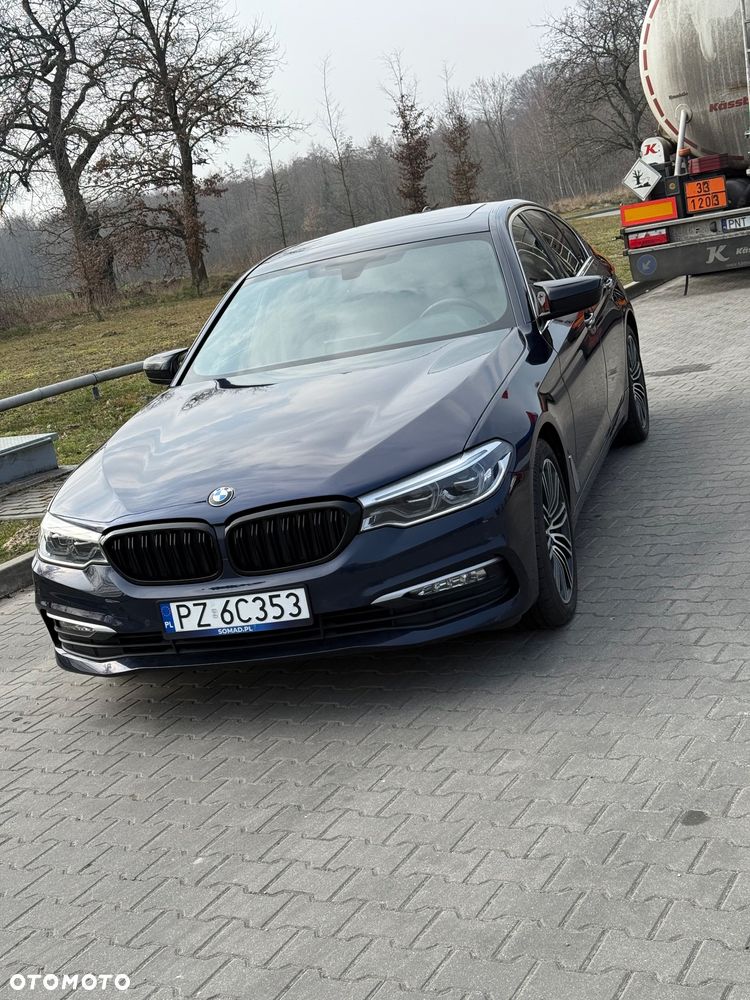 BMW Seria 5 540i xDrive Luxury Line sport - 6