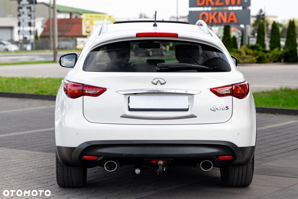 Infiniti QX70 3.0d S - 8