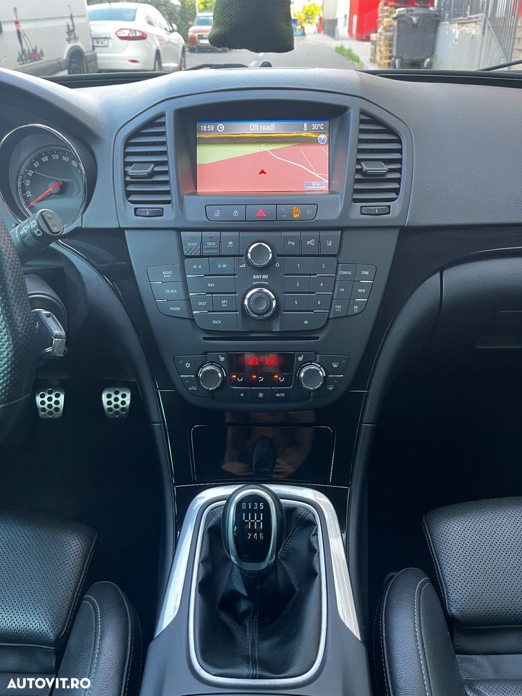 Opel Insignia - 13