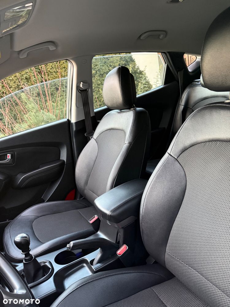 Hyundai ix35 1.7 CRDi 2WD blue Finale - 16