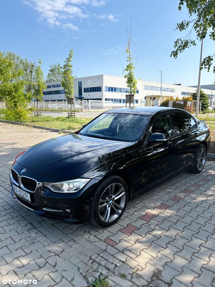BMW Seria 3 328i Sport Line - 16