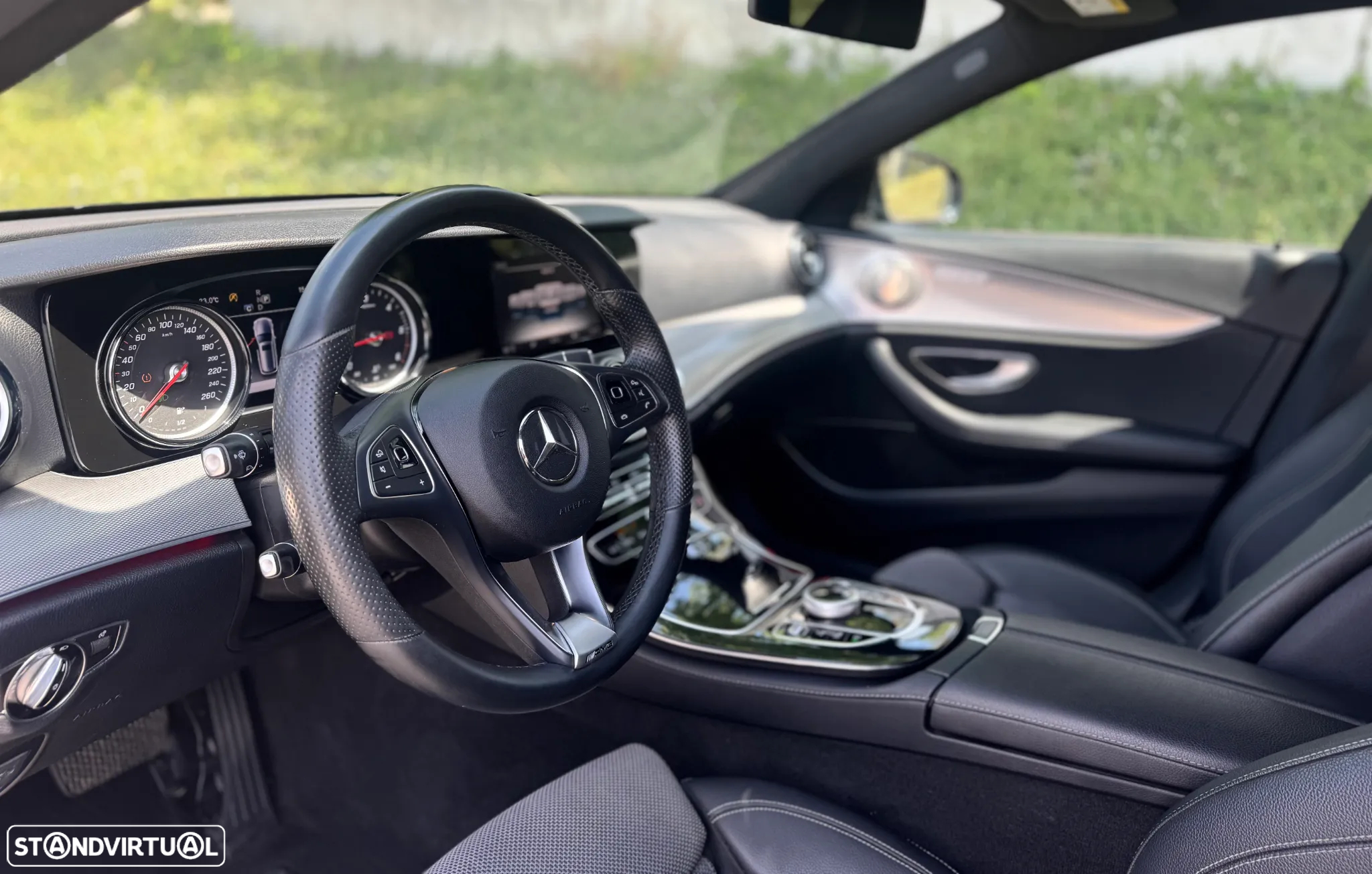 Mercedes-Benz E 220 d AMG Line - 20
