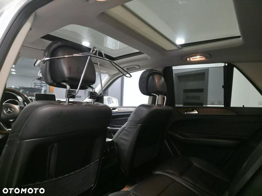 Mercedes-Benz GLE - 16