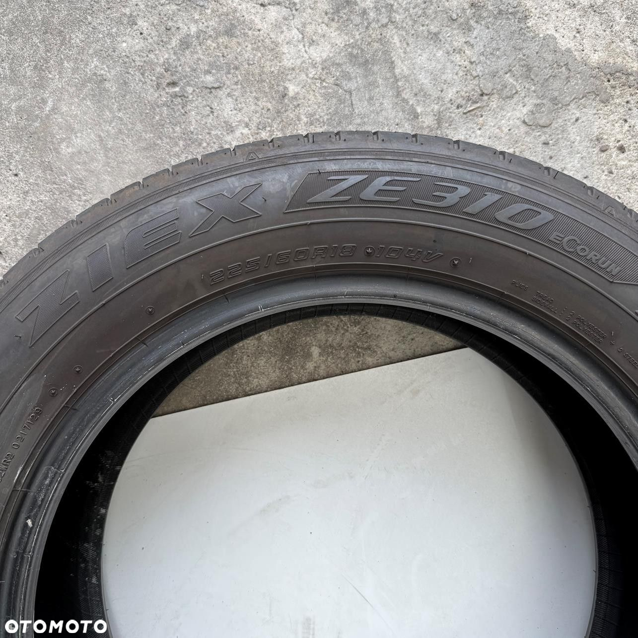 OPONY 225/60/18 2szt FALKEN 5mm (F5737) - 5