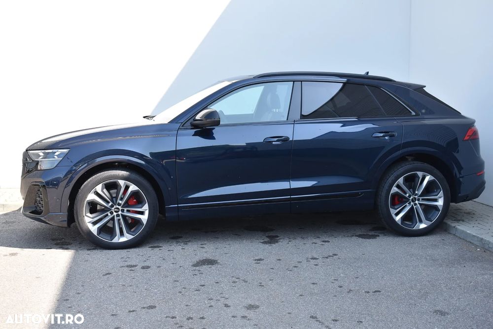 Audi Q8 - 8