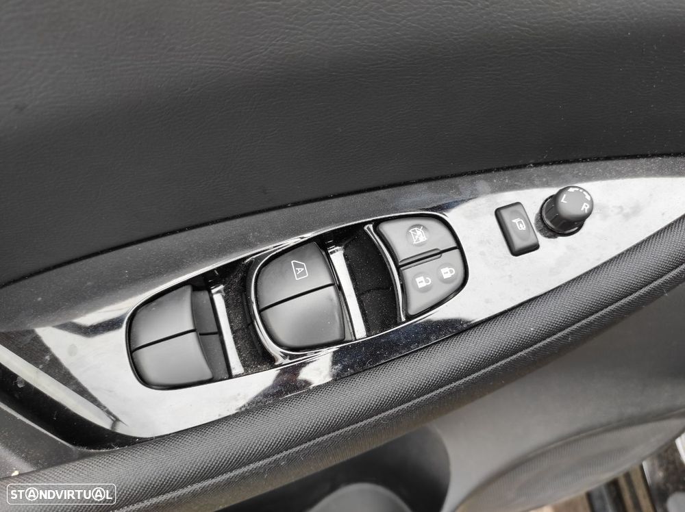 Nissan Leaf N-Connecta Full Led - 10