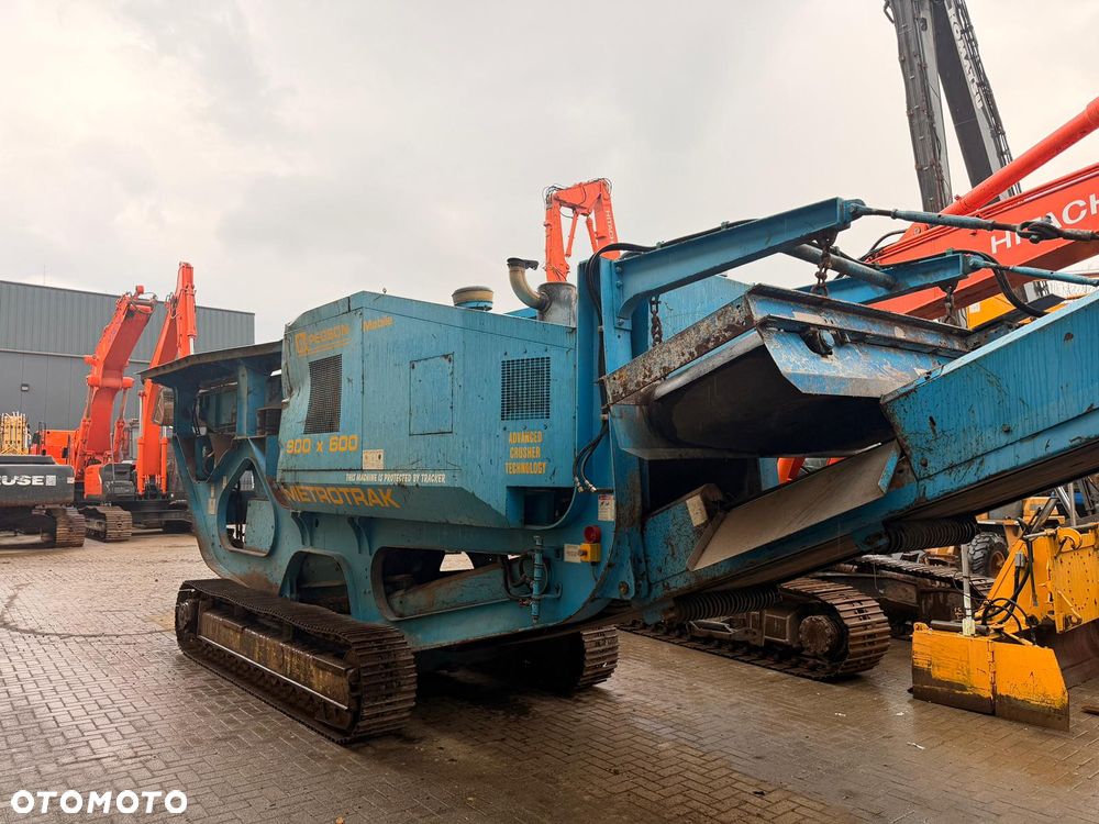 Terex PEGSON METROTRAK 900x600 - 4
