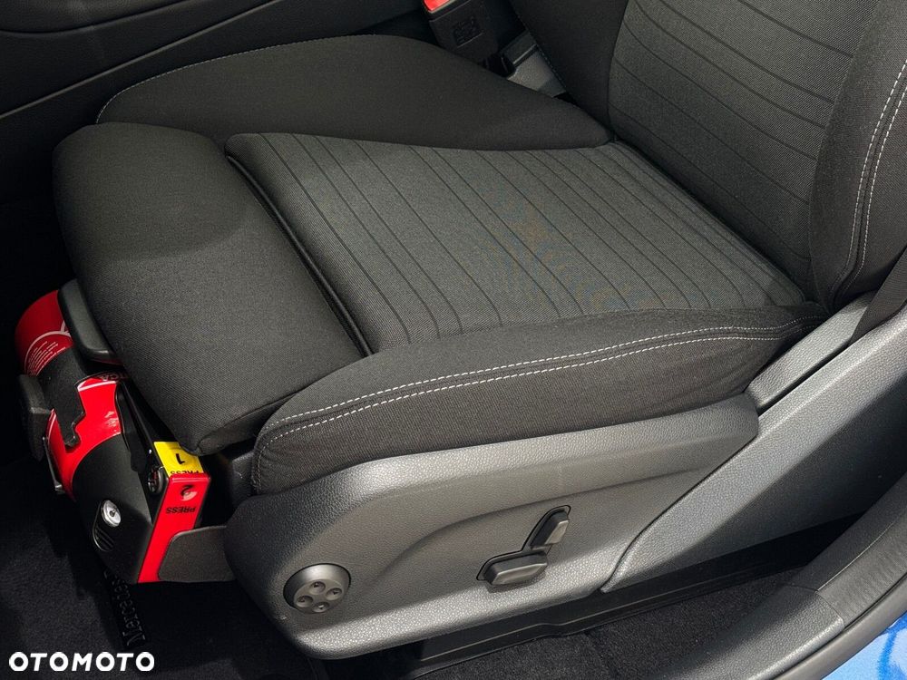 Mercedes-Benz GLC - 12