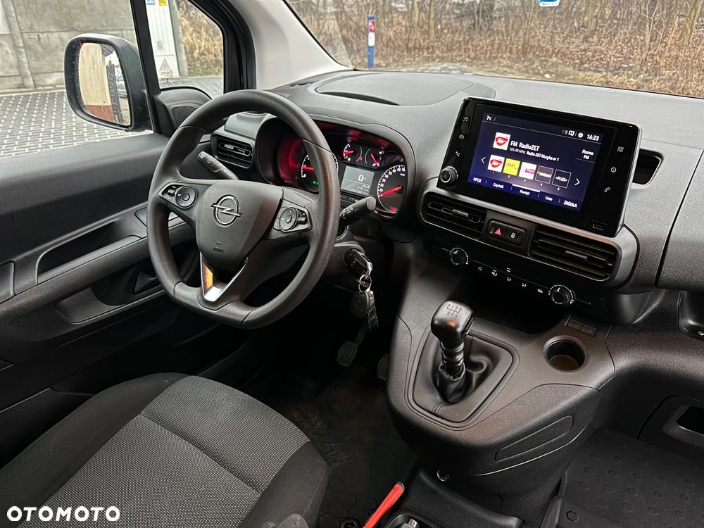Opel COMBO - 12