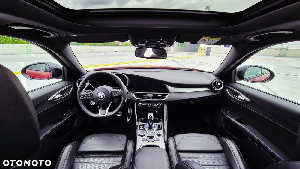 Alfa Romeo Giulia 2.0 Turbo Veloce Q4 - 14