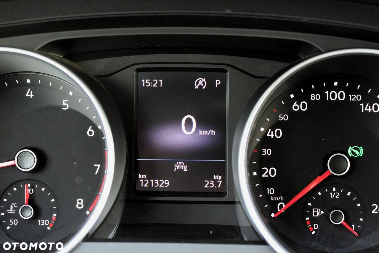 Volkswagen Tiguan - 12