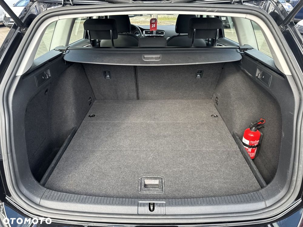 Volkswagen Golf - 18