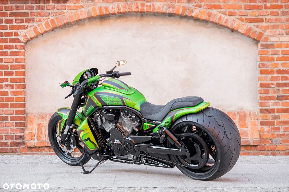 Harley-Davidson V-Rod Muscle - 7